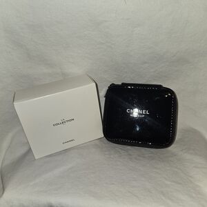 Chanel Makeup Hard Travel Pill Jewelry Case Mirror Zipper Box GWP La Collection